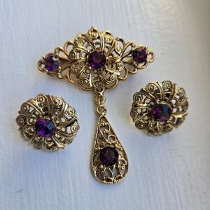 Vintage Parure Filigree Golden tone Purple crystal Brooch and Earrings Set